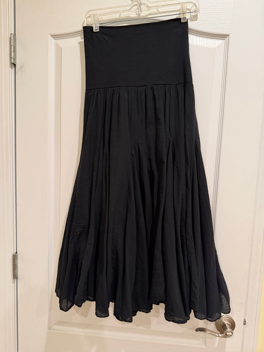 M, Made in Italy Black Midi Skirt - Classic Lined Flared Women’s Skirt